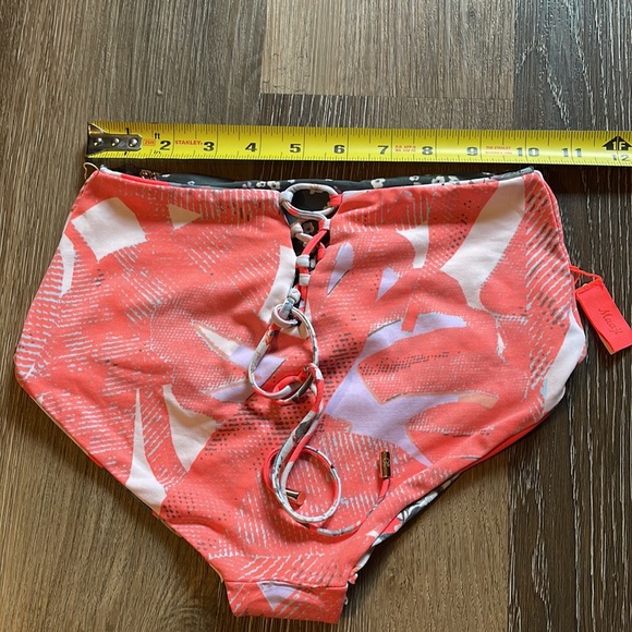 3 for $30 * NWOT Maaji Reversible High Waist Signature Cut Bikini Bottom - Picture 9 of 9